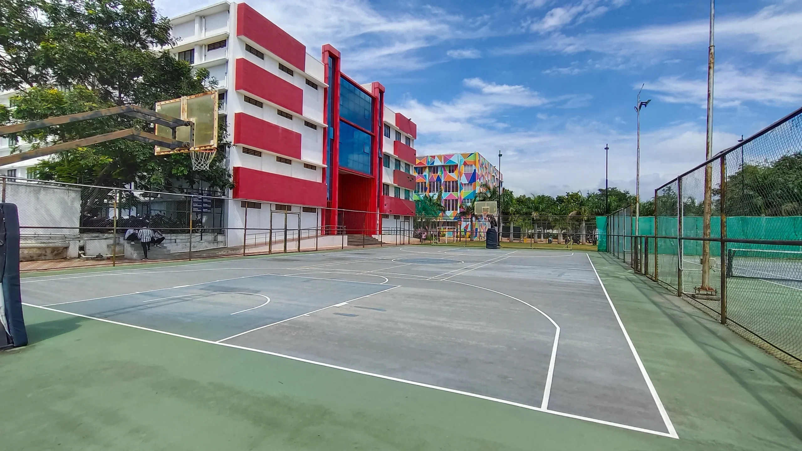 SNS Basketball court